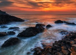 Formacja Giants Causeway na wybrzeżu Irlandii Północnej