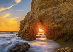 Stany Zjednoczone, Kalifornia, Skały, El Matador, Zachód słońca, Malibu Beach, Morze