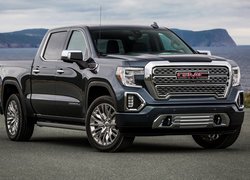 GMC Sierra Denali rocznik 2019