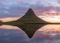 Góra Kirkjufell, Rzeka, Odbicie, Islandia