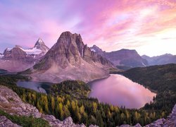 Kanada, Kolumbia Brytyjska, Park Prowincjonalny Mount Assiniboine, Góra Mount Assiniboine, Jezioro Cerulean, Jezioro Sunburst Lake, Góry, Drzewa, Jeziora