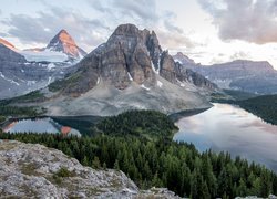 Park Prowincjonalny Mount Assiniboine, Góra Mount Assiniboine, Jezioro Cerulean, Jezioro Sunburst Lake, Góry, Jeziora, Kolumbia Brytyjska, Kanada