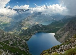 Góry, Jezioro, Agnel Lake, Mgła, Drogi, Kamienie, Przełęcz, Nivolet Pass, Włochy