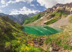 Góry, Jezioro Badak, Drzewa, Promienie słońca, Chmury, Uzbekistan