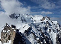 Zima, Góry, Aiquilles de Chamonix, Mont Blanc, Szczyt Aiguille du Midi, Śnieg, Chmury, Francja