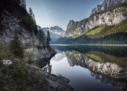 Góry Dachstein i jezioro Gosausee w Austrii