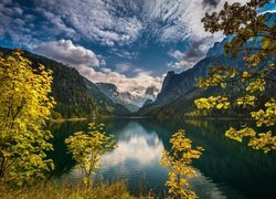 Góry Dachstein, Jezioro Gosauseen, Chmury, Lasy, Drzewa, Powiat Gmunden, Gosau, Austria