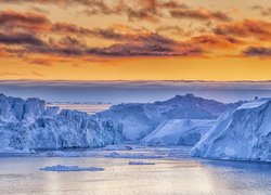 Góry lodowe na Grenlandii