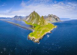 Islandia, Góry, Góra Vestrahorn, Góra Krossanesfjall, Morze