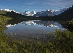 Góry w Parku Narodowym Wrangla-Świętego Eliasza na Alasce