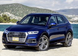 Granatowe Audi Q5 TFSI Quattro z 2017