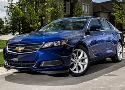 Granatowy Chevrolet Impala LT