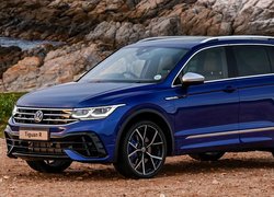 Granatowy Volkswagen Tiguan R