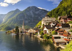 Austria, Hallstatt, Góry Alpy Salzburskie, Jezioro Hallstattersee, Domy, Chmury