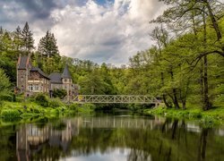 Hotel Bodeblick, Treseburg, Saksonia-Anhalt, Niemcy, Rzeka Bode, Most, Drzewa