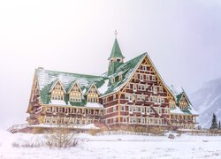 Hotel Prince of Wales w Parku Narodowym Waterton Lakes w Kanadzie