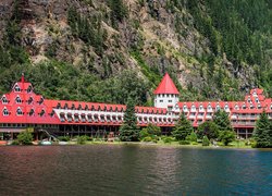 Hotel Three Valley Lake Chateau w Kanadzie