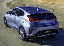 Hyundai Veloster, 2019, Droga