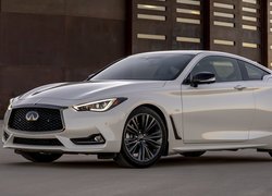 Infiniti Q60