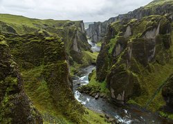 Islandzki kanion Fjadrargljufur