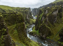 Góry, Kanion Fjadrargljufur, Rzeka Fjadra, Islandia