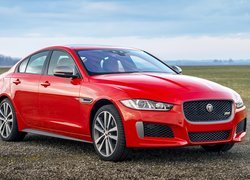 Jaguar XE300 Sport