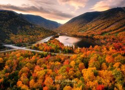 Jesień, Jezioro, Echo Lake, Góry, White Mountains, Las, Drzewa, Droga, Stan New Hampshire, Stany Zjednoczone