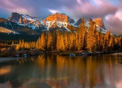 Park Narodowy Banff, Alberta, Kanada, Góry, Drzewa, Jezioro