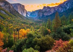 Stany Zjednoczone, Kalifornia, Park Narodowy Yosemite, Góry, Dolina, Jesień, Drzewa