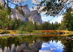 Stany Zjednoczone, Stan Kalifornia, Park Narodowy Yosemite,  Góry, Jezioro