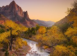 Jesień, Park Narodowy Zion, Góry, Góra Watchman, Rzeka, Virgin River, Kamienie, Drzewa, Stan Utah, Stany Zjednoczone