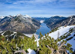 Jezioro Achensee i góry