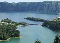 Jezioro Azul, Jezioro Verde, Most, Góry, Lasy, Sete Cidades, Wyspa Sao Miguel, Azory, Portugalia
