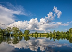 Chorwacja, Jezioro Bobovica, Chmury, Drzewa, Odbicie