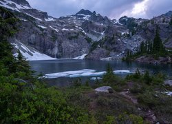  Jezioro Cyclone Lake, Stan Utah, Stany Zjednoczone, Góry, Roślinność, Śnieg