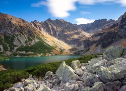 Polska, Tatrzański Park Narodowy, Góry, Tatry, Jezioro, Czarny Staw pod Rysami, Skały, Kamienie