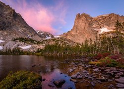 Góry, Jezioro, Dream Lake, Kamienie, Drzewa, Park Narodowy Gór Skalistych, Kolorado, Stany Zjednoczone