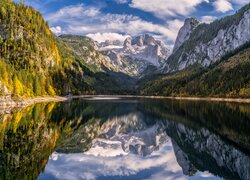 Austria, Salzkammergut, Góry, Alpy, Jezioro Gosausee, Lasy, Odbicie