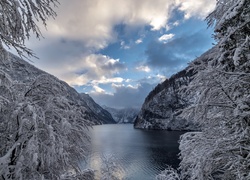 Niemcy, Bawaria, Park Narodowy Berchtesgaden, Zima, Jezioro Königssee, Góry Alpy