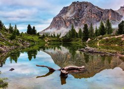 Jezioro Lago di Limides w Dolomitach