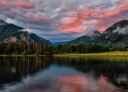 Jezioro, Lake Dillon, Góry, Lasy, Wschód słońca, Hrabstwo Summit, Kolorado, Stany Zjednoczone