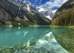 Góry Canadian Rockies, Park Narodowy Banff, Jezioro Lake Louise, Las, Chmury, Prowincja Alberta, Kanada