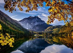 Jezioro Langbatseen, Drzewa, Góry, Alpy, Jesień, Austria