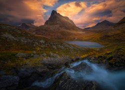 Góry, Jezioro, Rzeka, Chmury, Dolina Romsdalen, Norwegia