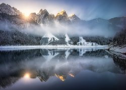 Góry Dachstein, Zima, Mgła, Śnieg, Jezioro Gosau, Vorderer Gosausee, Odbicie, Austria