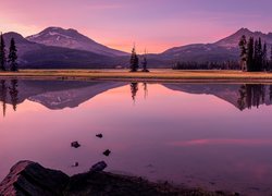 Góry Kaskadowe, Odbicie, Drzewa, Zachód słońca, Jezioro, Sparks Lake, Hrabstwo Deschutes, Oregon, Stany Zjednoczone