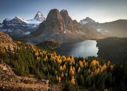 Kanada, Kolumbia Brytyjska, Park Prowincjonalny Mount Assiniboine, Góra Mount Assiniboine, Jezioro Cerulean, Jeziora, Góry, Jesień