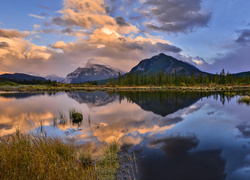 Jezioro Vermilion w Parku Narodowym Banff