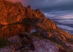 Skały, Jezioro, Drzewo, Sosna, Góry, Tasmania, Australia