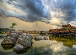 Stany Zjednoczone, Stan Arizona, Prescott, Jezioro Watson Lake, Chmury, Brzeg, Kamienie